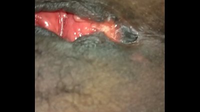 Ipakaylap ang Akong Tambok nga Pussy Himoa Kini nga Squirt